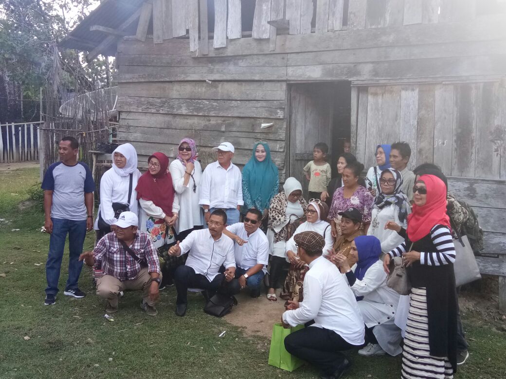 Dinas Pariwisata, Pemuda Dan Olahraga Mendampingi  Ibuk Bupati Dan rombongan Ibuk - Ibuk INDOJALITO 