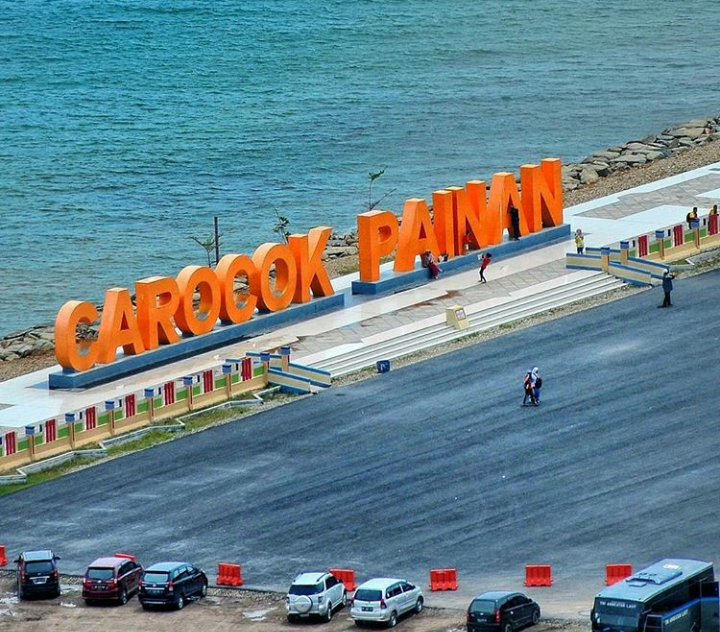 Pantai Carocok Painan